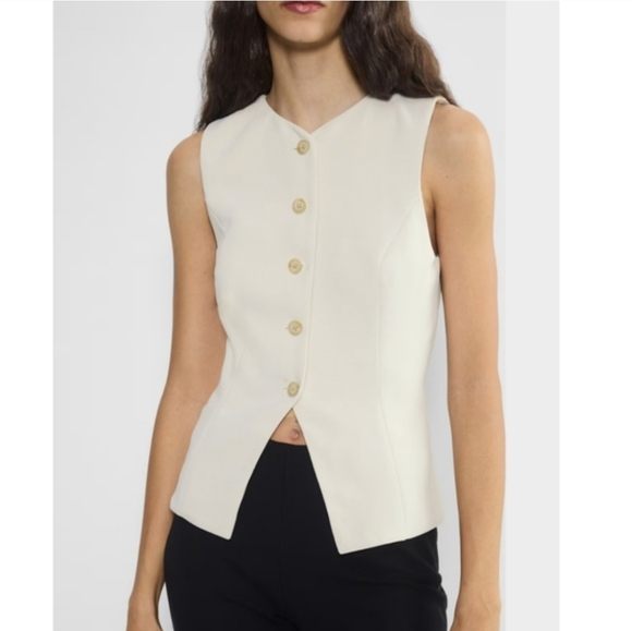 Aritzia Tops - WILFRED Regal Vest Crepette Beige White Contemporary Quiet Luxury Size 0 Aritzia